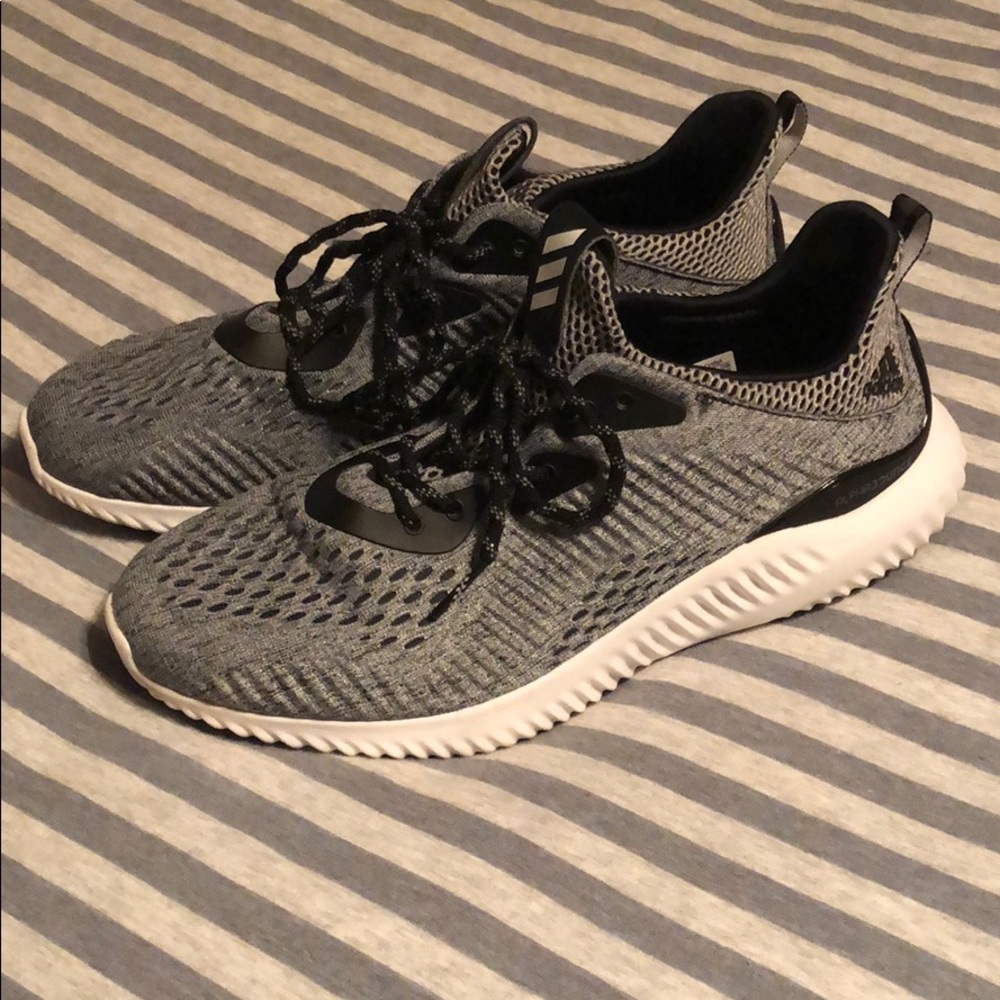 Women’s Adidas Shoes - Size 10